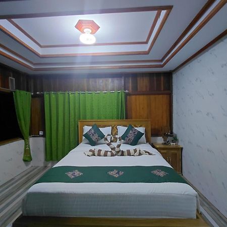 Friendly Homestay Lemukih Singaraja Exterior foto