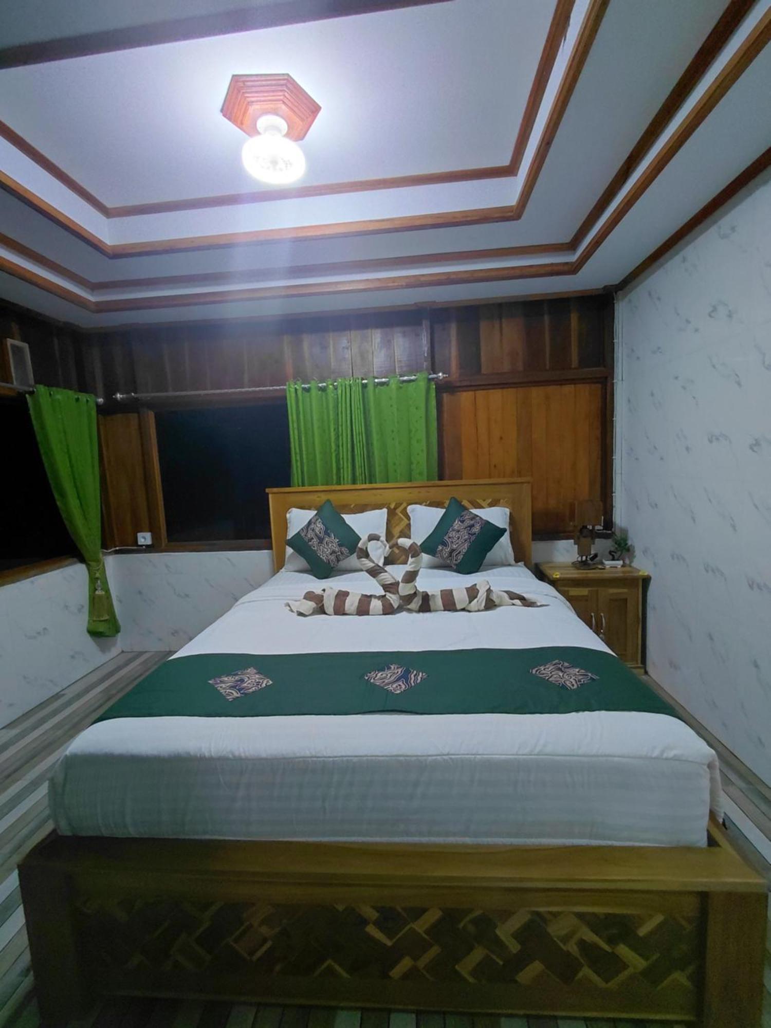 Friendly Homestay Lemukih Singaraja Exterior foto